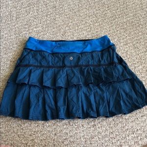 Pleated lululemon exercise skirt